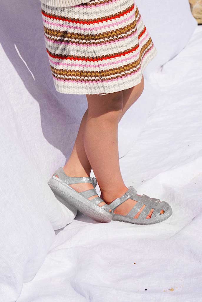 SOHLS® Kids Jelly Sandal – Silver Glitter